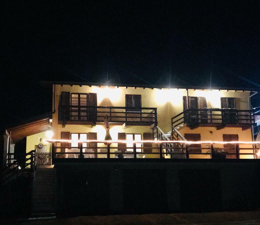 Bb10 Oasi Pension Arona Buitenkant foto